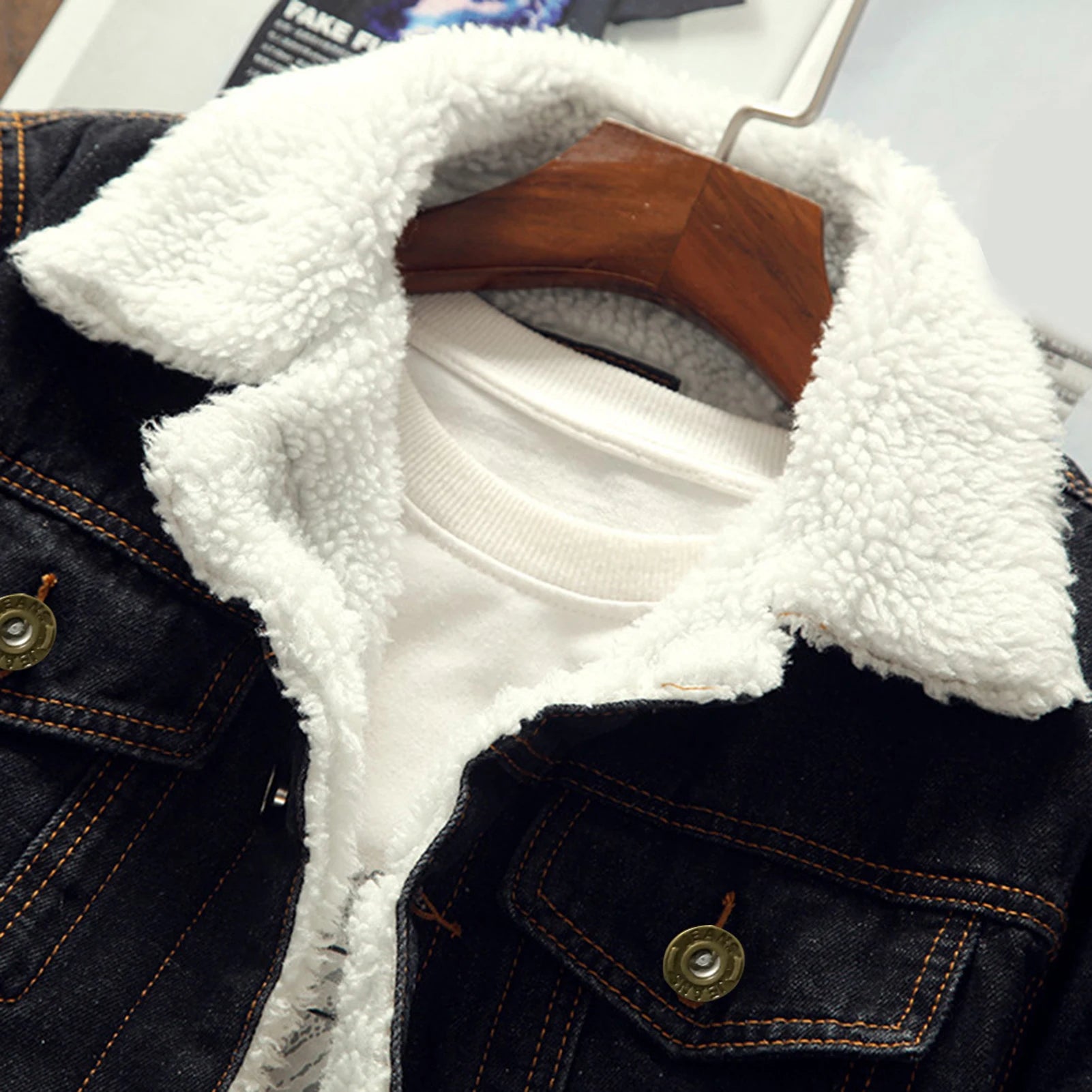 Men's Thicken Fleece-Lined Denim Jacket 